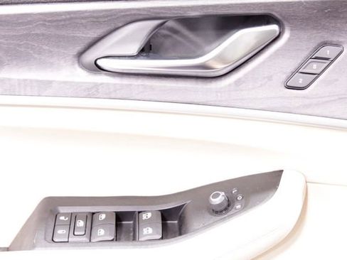 Used 2022 Jeep Grand Cherokee L Limited image 25