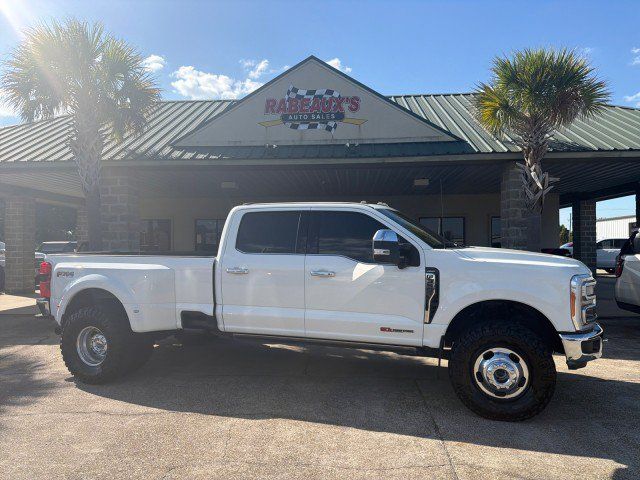 Used 2023 Ford F350 Lariat w/ Lariat Ultimate Package AWD/4WD image 1