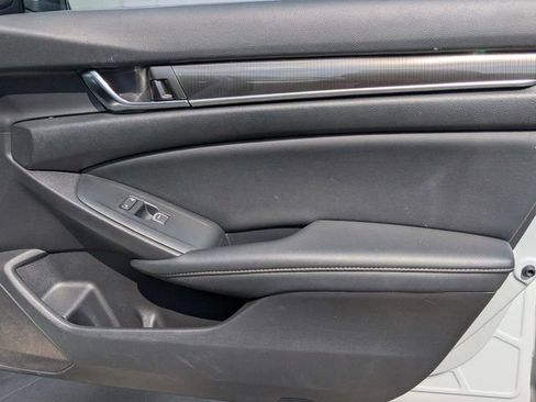 Used 2022 Honda Accord Sport image 19
