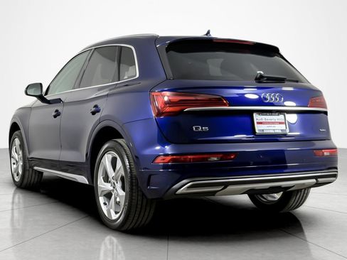 Used 2021 Audi Q5 2.0T Premium Plus w/ Premium Plus Package AWD/4WD image 3