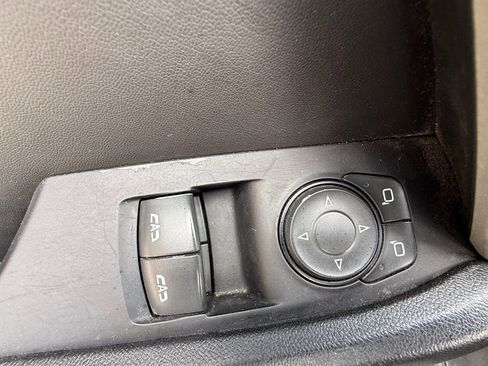 Used 2020 Chevrolet Camaro LT image 16