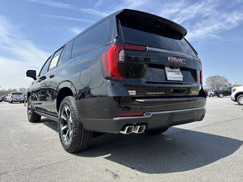 New 2026 GMC Yukon XL AT4 w/ AT4 Premium Plus Package AWD/4WD image 8
