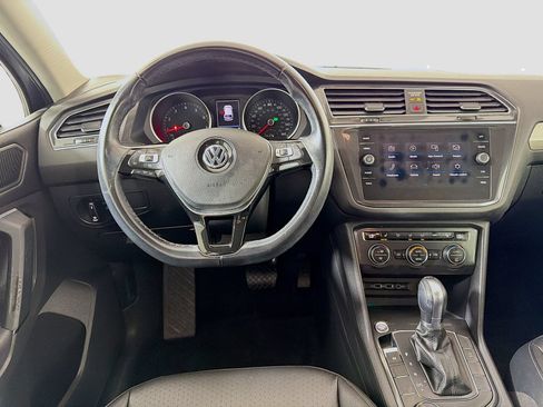 Used 2019 Volkswagen Tiguan SE AWD/4WD image 24