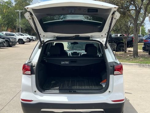 Used 2023 Chevrolet Equinox LT FWD image 23