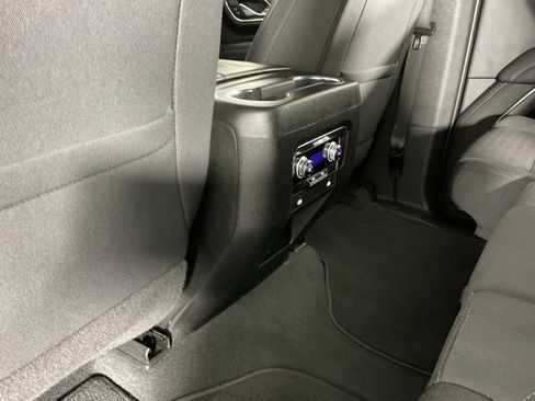 Used 2022 GMC Yukon SLE w/ Max Trailering Package AWD/4WD image 18