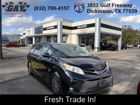 Used 2018 Toyota Sienna XLE Premium image 1