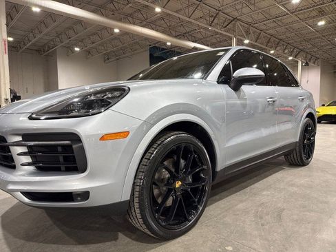 Used 2020 Porsche Cayenne image 25