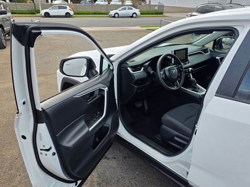 Used 2025 Toyota RAV4 LE FWD image 38