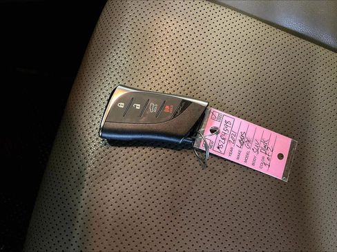 Used 2021 Lexus GX 460 Premium w/ Premium Package image 14