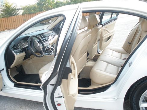 Used 2014 BMW 528i Sedan image 26