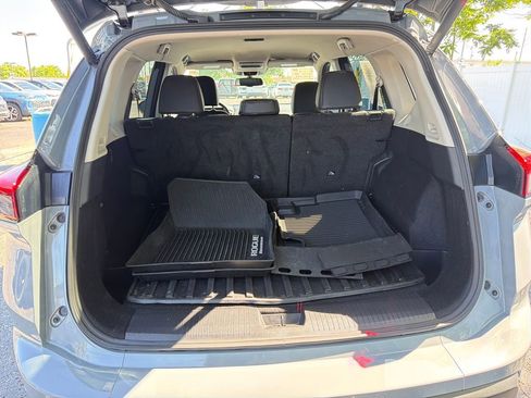 Used 2025 Nissan Rogue SV w/ Rock Creek Premium Package AWD/4WD image 30