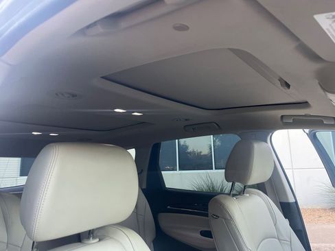 Used 2019 Buick Enclave Essence image 22