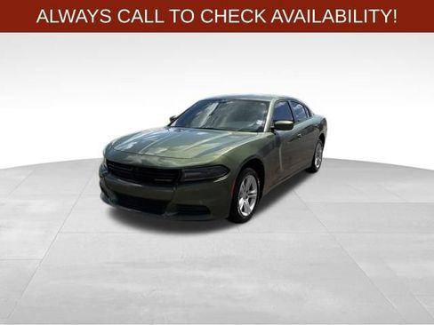 Used 2019 Dodge Charger SXT RWD image 3