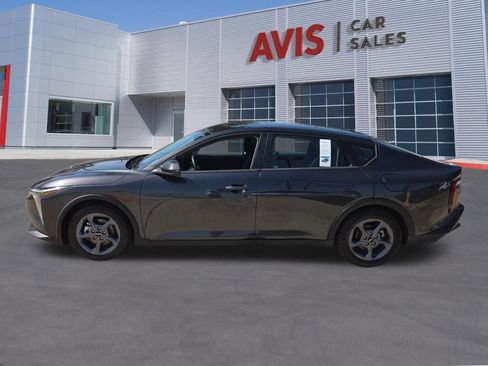 Used 2025 Kia K4 FWD image 2