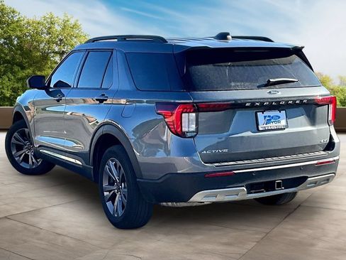 Certified 2025 Ford Explorer Active w/ Active Comfort Package AWD/4WD image 9
