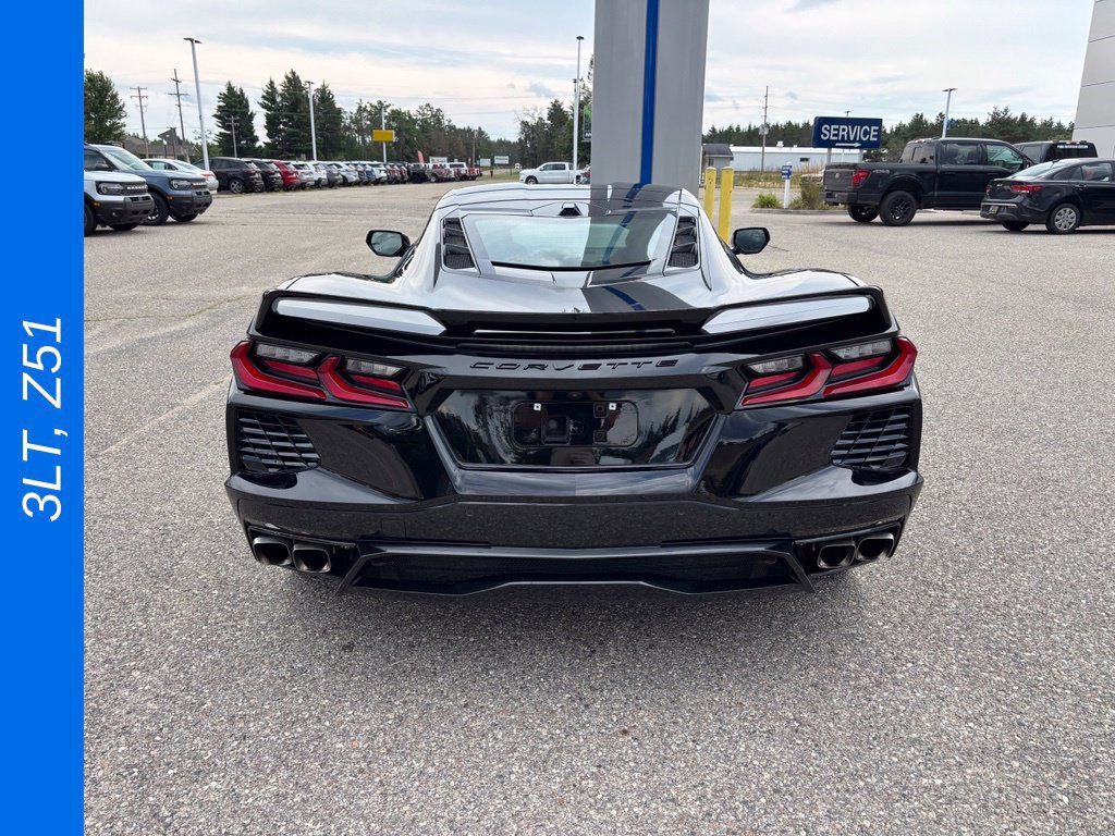 Used 2023 Chevrolet Corvette Stingray Premium Cpe w/ Z51 Performance Package RWD image 4