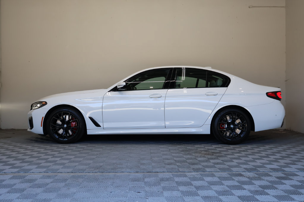 Used 2023 BMW 540i w/ M Sport Package RWD image 7