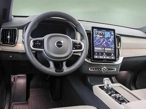 New 2026 Volvo XC90 B6 Plus w/ Protection Package Premier image 13