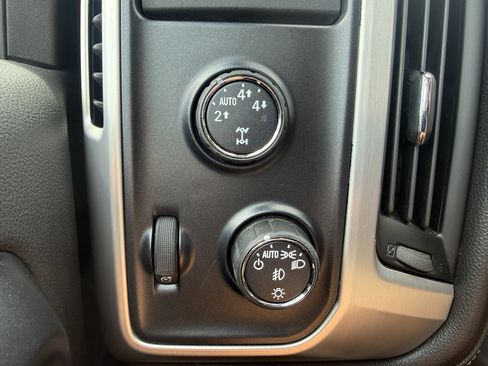 Used 2014 GMC Sierra 1500 SLE w/ SLE Value Package AWD/4WD image 30