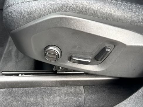 Used 2024 Volvo XC90 B5 Core w/ Climate Package image 11