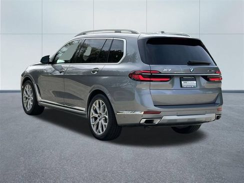 Used 2024 BMW X7 xDrive40i w/ Premium Package AWD/4WD image 9
