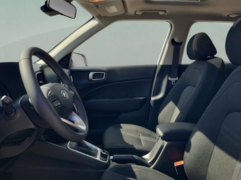 New 2026 Hyundai Venue SEL image 18