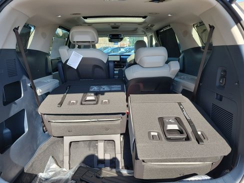 New 2026 Kia Carnival SX Prestige image 28