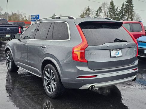 Used 2018 Volvo XC90 T5 Momentum w/ Convenience Package image 5