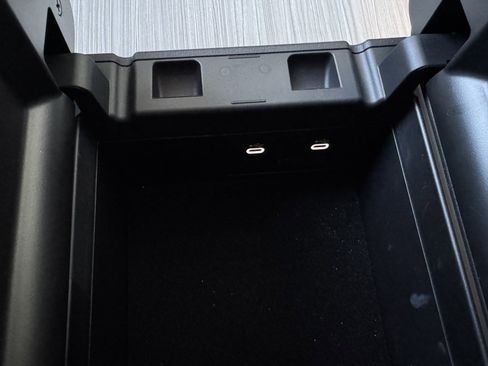 Used 2024 MAZDA CX-90 Plug-In Hybrid w/ Preferred image 23