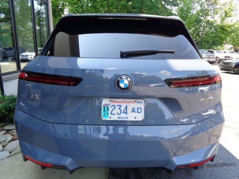 Used 2026 BMW iX xDrive60 w/ Executive Package AWD/4WD image 6