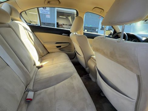 Used 2012 Honda Accord LX image 17