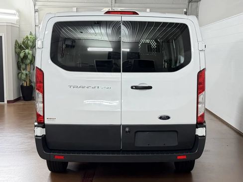 Used 2018 Ford Transit 250 130 Low Roof w/ Exterior Upgrade Package RWD image 4