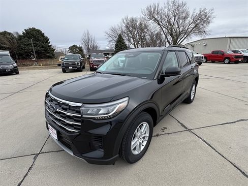 New 2026 Ford Explorer Active AWD/4WD image 7