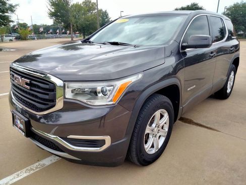 Used 2019 GMC Acadia SLE image 1