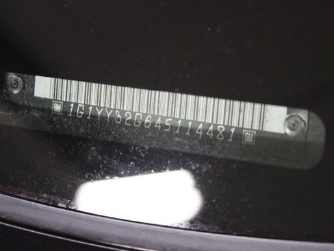 Used 2004 Chevrolet Corvette Convertible w/ Preferred Equipment Group image 38