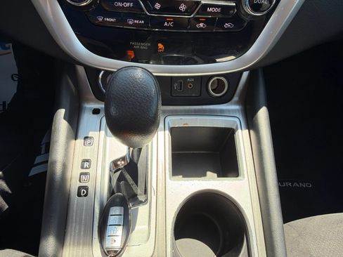 Used 2018 Nissan Murano S AWD/4WD image 21