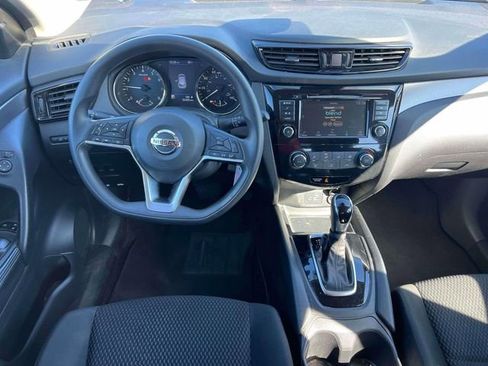 Used 2022 Nissan Rogue Sport S image 12