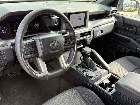 Used 2025 Toyota 4Runner SR5 RWD image 9