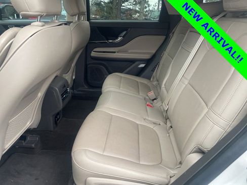 Used 2022 Lincoln Corsair FWD w/ Premium Package image 12