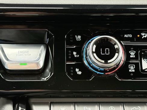 New 2026 GMC Sierra 1500 AT4 w/ AT4 Premium Package AWD/4WD image 21