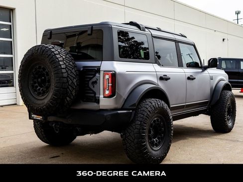 Used 2023 Ford Bronco Wildtrak image 9