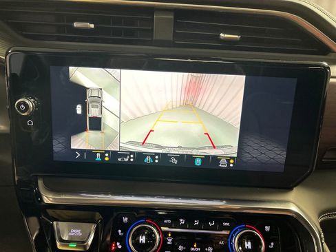 Used 2023 GMC Sierra 1500 Denali Ultimate image 18