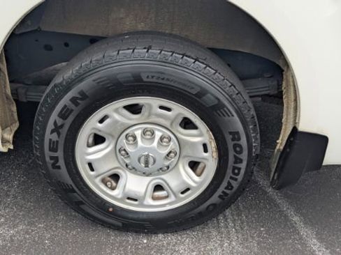 Used 2020 Nissan NV 2500 SV RWD image 10