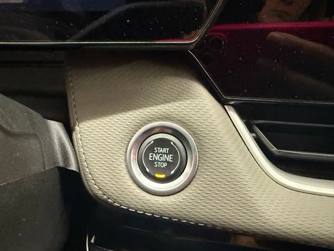 Used 2025 Chevrolet Equinox LT w/ Convenience Package II AWD/4WD image 15