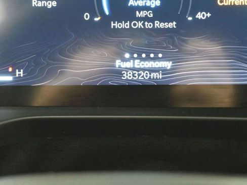 Used 2023 Jeep Grand Cherokee Limited w/ Luxury Tech Group II image 15