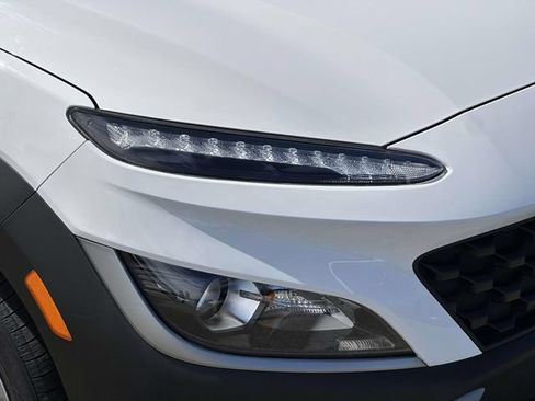 Certified 2023 Hyundai Kona SE AWD/4WD image 10