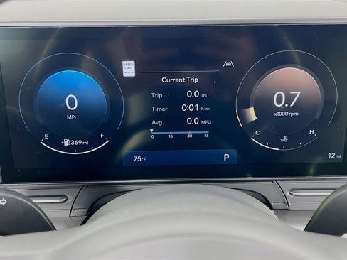 New 2025 Hyundai Kona SEL AWD/4WD image 17