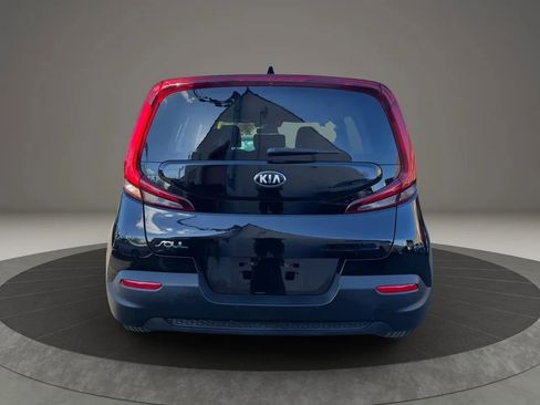 Used 2020 Kia Soul LX FWD image 7