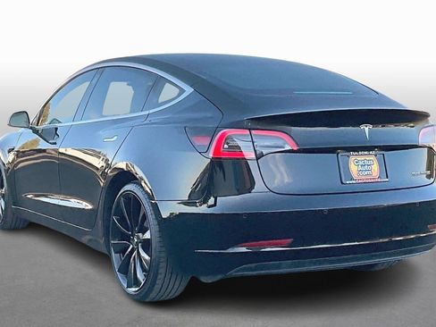 Used 2018 Tesla Model 3 Long Range image 10