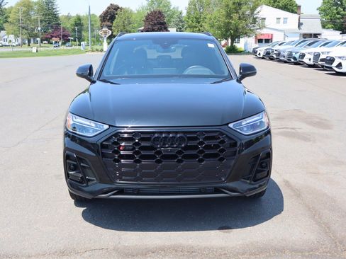 Used 2024 Audi SQ5 Premium Plus w/ Premium Plus Package AWD/4WD image 2